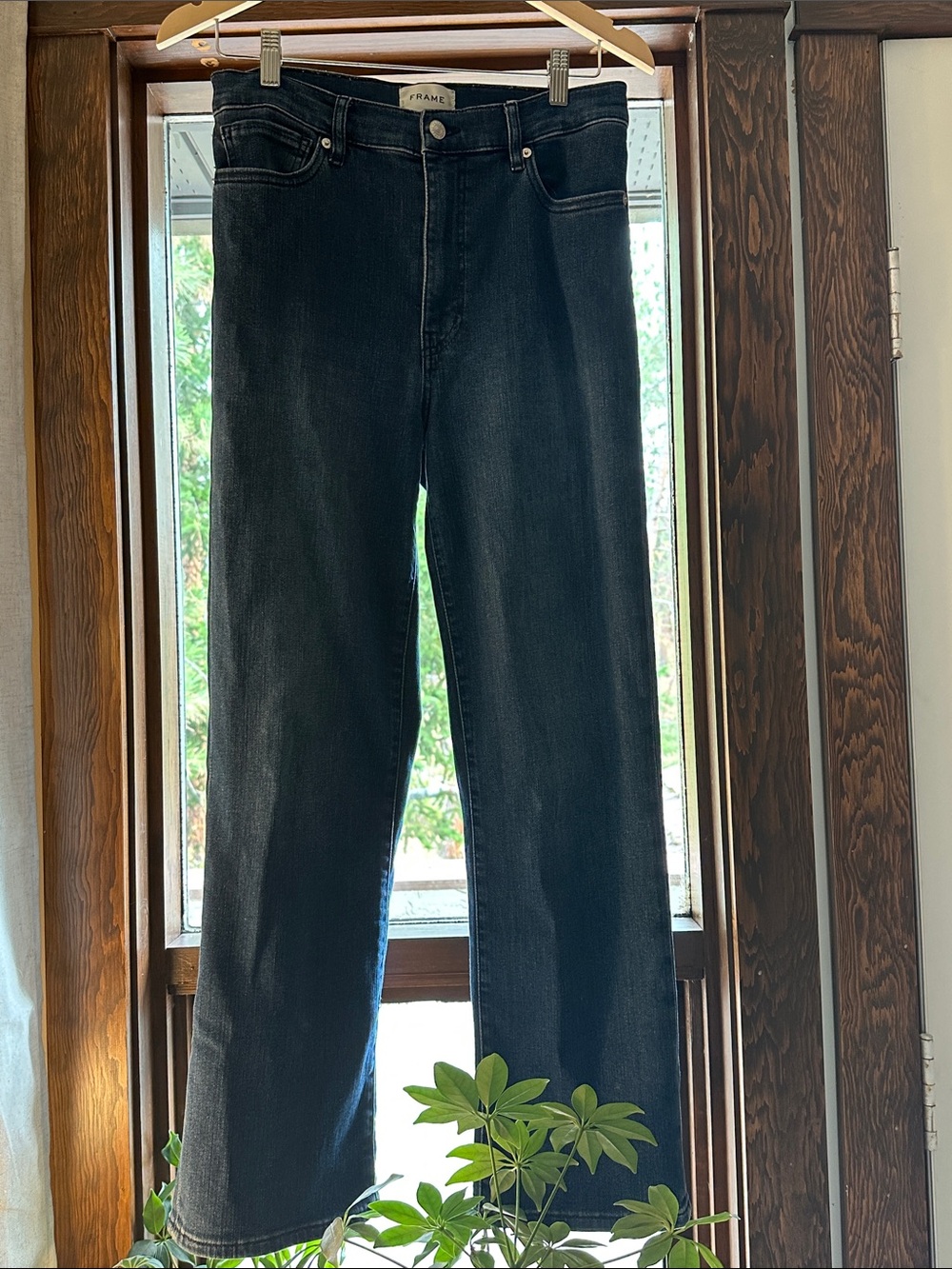 Frame le sleek straight Jeans